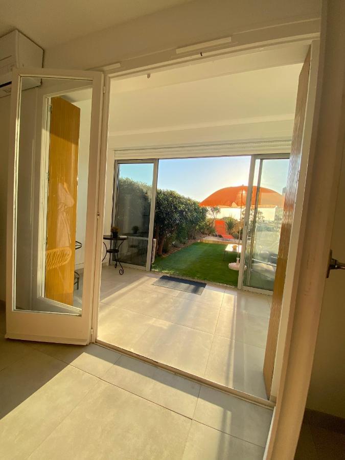 Somptueux Appartement Renove En Bord De Mer Six-Fours-les-Plages Exterior photo